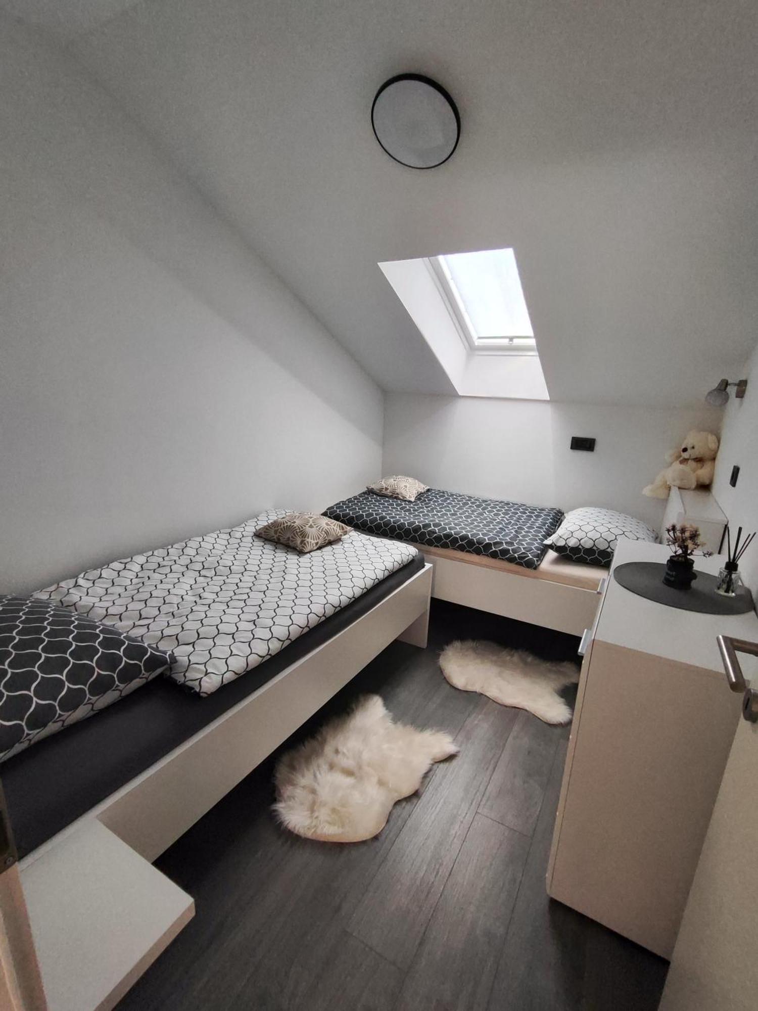Happy Moments 1 Apartment Gornje Jesenje ภายนอก รูปภาพ