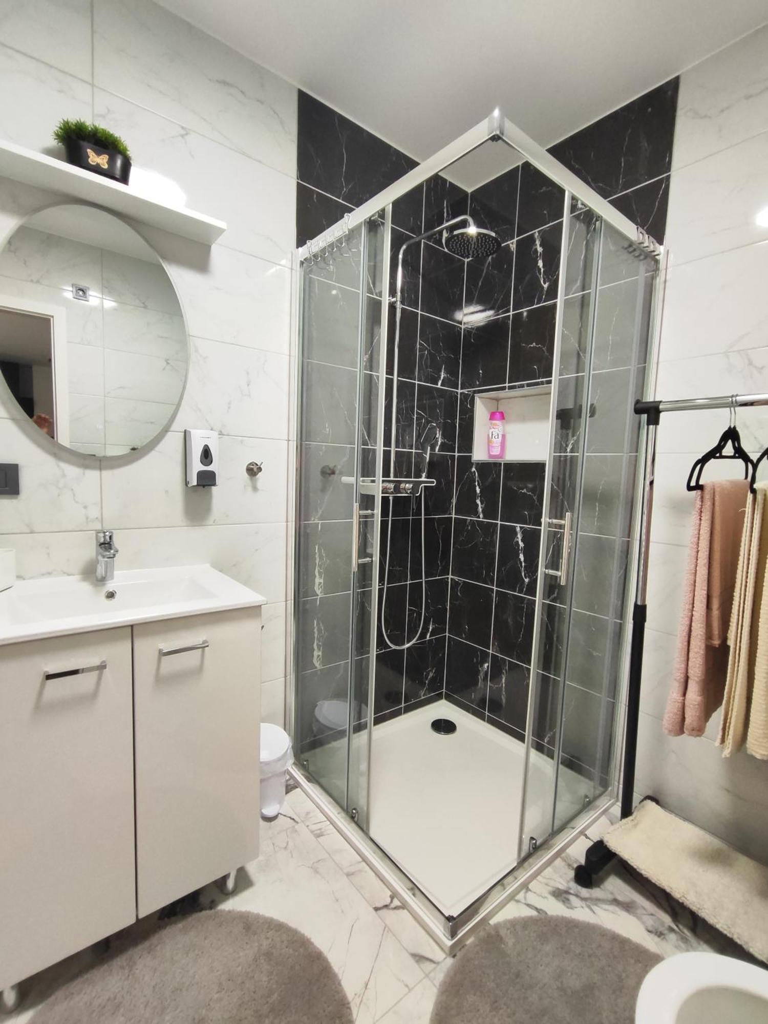 Happy Moments 1 Apartment Gornje Jesenje ภายนอก รูปภาพ